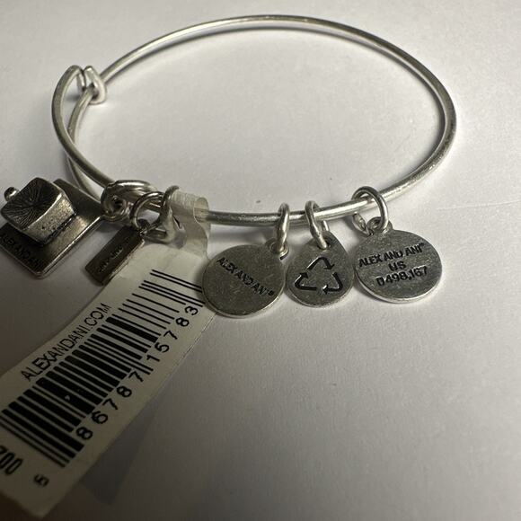Alex And Ani Silver 2019 Graduation Bracelet Cap Charm NWT - Picture 5 of 5